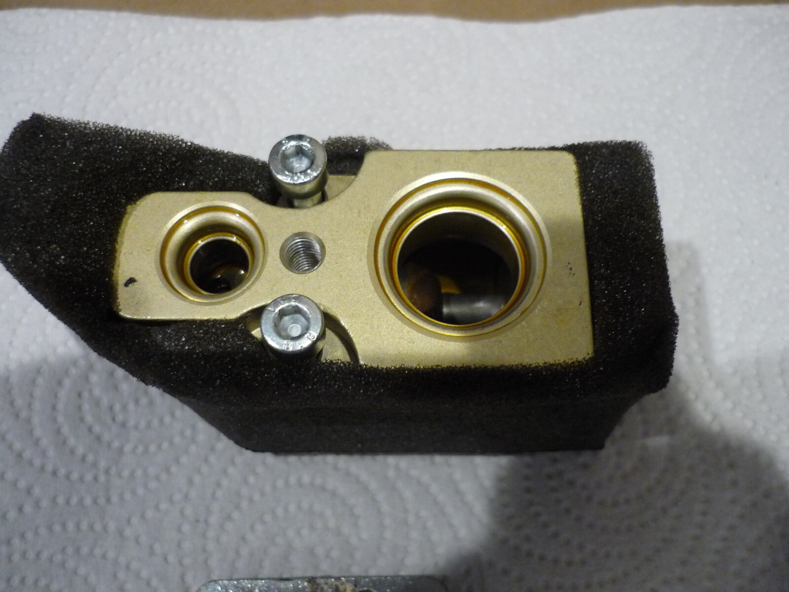 Ferrari 360,430,456,550,575-Expansion Valve With Flanges/ Evap Unit P/N 63960100