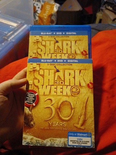 Shark Week: 30th Anniversary Years Blu-ray + DVD 3 Disc Slipcover Like-new