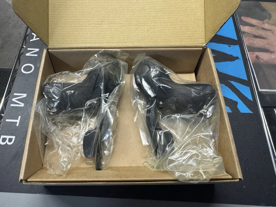 microSHIFT R7 3x7 Speed Road Triple Shifter Levers SB-R473 Shimano Compatible - Image 2 of 4