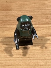 Lego Star Wars minifigure Tokkat Ewok With Weapon 7956