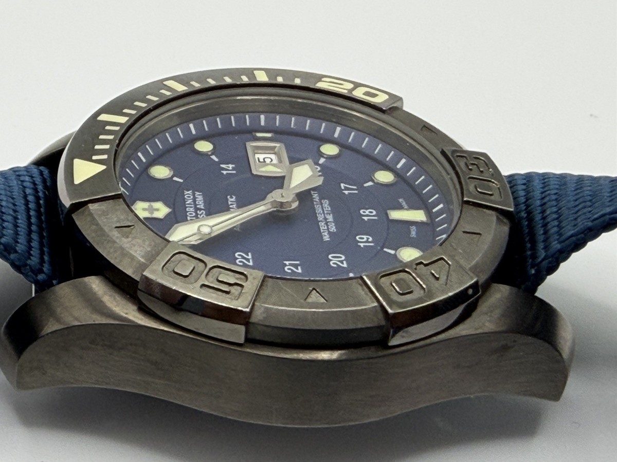 Victorinox Swiss Army Dive Master 500 Automatic Watch 241425