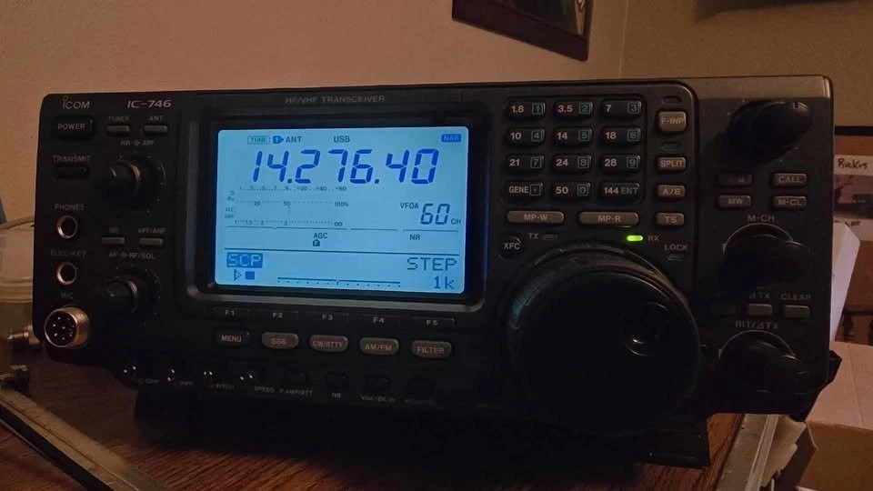 ICOM IC-746 ジャンク ICOM IC-746 ジャンク