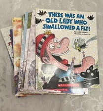 🌺 There Was an Old Lady Who Swallowed a … YOU PICK~~by Lucille Colandro~PB