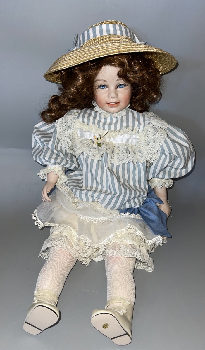 World Gallery Rosalind Thelma Resch Porcelain Cloth Doll 24