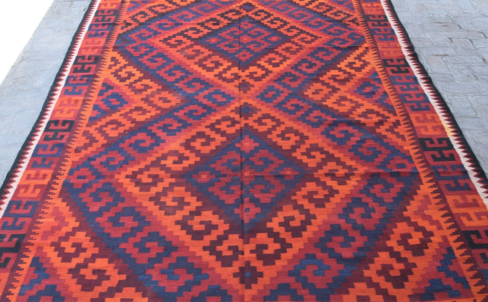 Picture 2 of 9