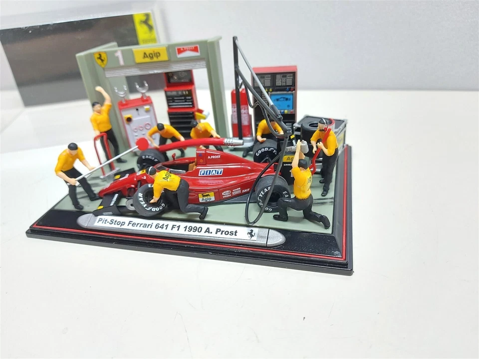 Diorama Pit Stop Ferrari 641 F1-90 #1 A. Prost Formula 1 1990 - 1/43 Artigianale - Immagine 3 di 4