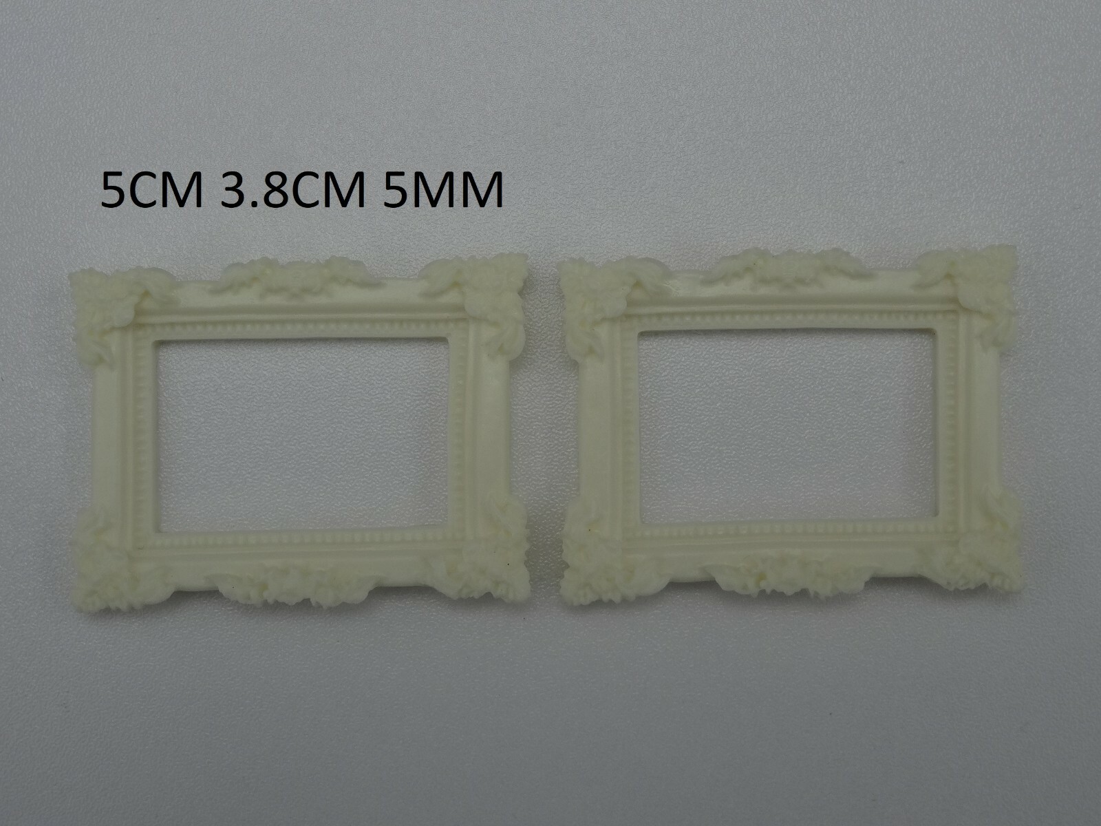 Decorative dolls house picture frame pair furniture moulding applique