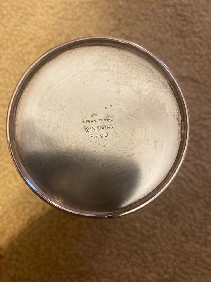 Чашка Julep из стерлингового серебра 5 унций «International Sterling P699» как новая  - Изображение 3 из 3