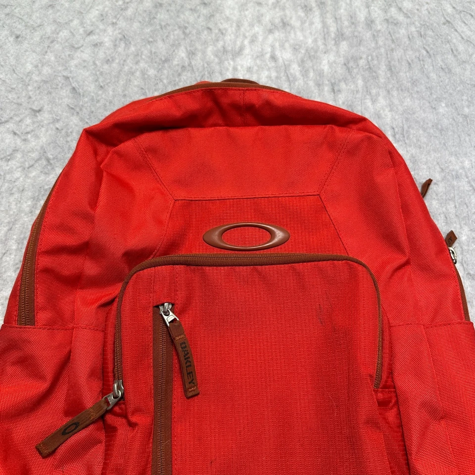 Mochila Oakley Works Collection trabalho escolar bolsa para laptop vermelho brilhante - Imagem 4 de 4