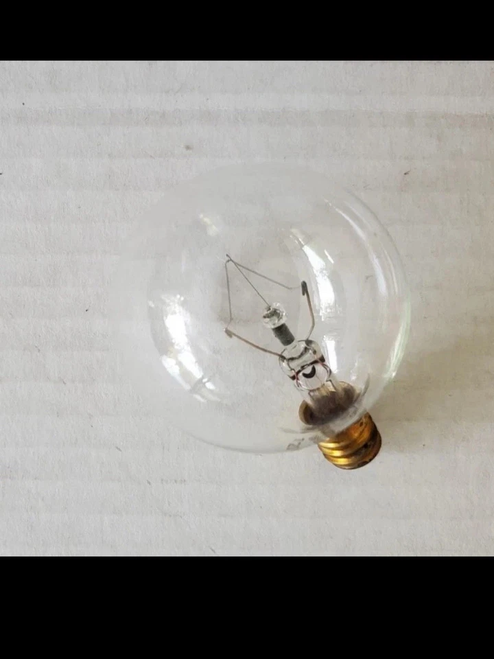 11 Globe Clear Light Bulbs Sunlite 25 Watt G16.5 Candelabra *Read Description* - Image 3 of 4