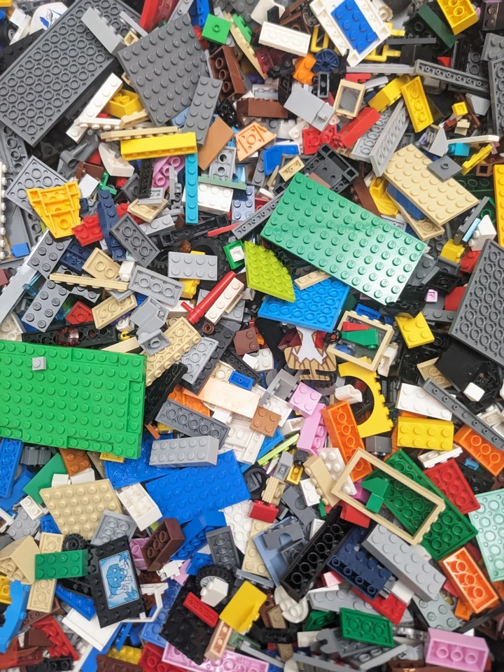 ~1200 pcs LEGO Bulk Lot 4 lbs Random Bricks Plates Parts Genuine Cleaned - Image 2 of 4