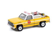 1981 CHEVY K20 SCOTTSDALE W/ FIRE EQUIPMENT 1/64 scale DIECAST CAR GREENLIGHT 
