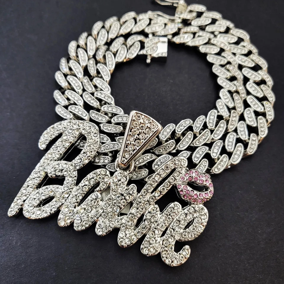 Mujer Chapado en Oro Grande Barbie Dije y Circonita Cúbica Helada Collar Cadena Cubana Foto 3 de 3