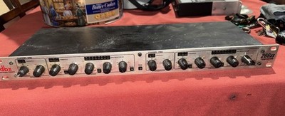 dbx Compressor Limiter Gate Processor (266XS)