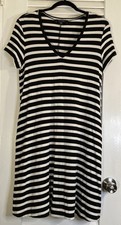 Karen Kane Striped Tee Shirt Dress Black White Striped A-Line V-neck Size M