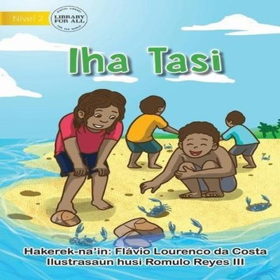 In The Sea - Iha Tasi Library For All Paperback Library for All