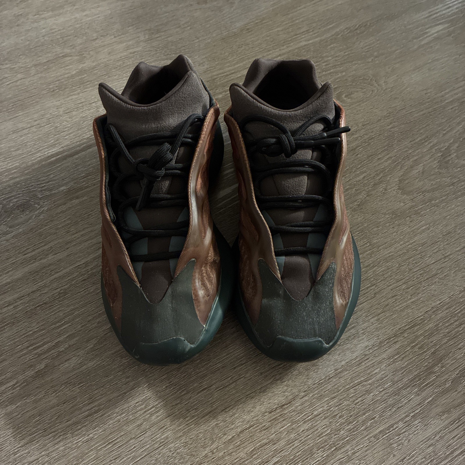 Yeezy Boost 700 V3 Copper Fade Men's Streetwear Brown/Orange/Grey, Size 10.5 US