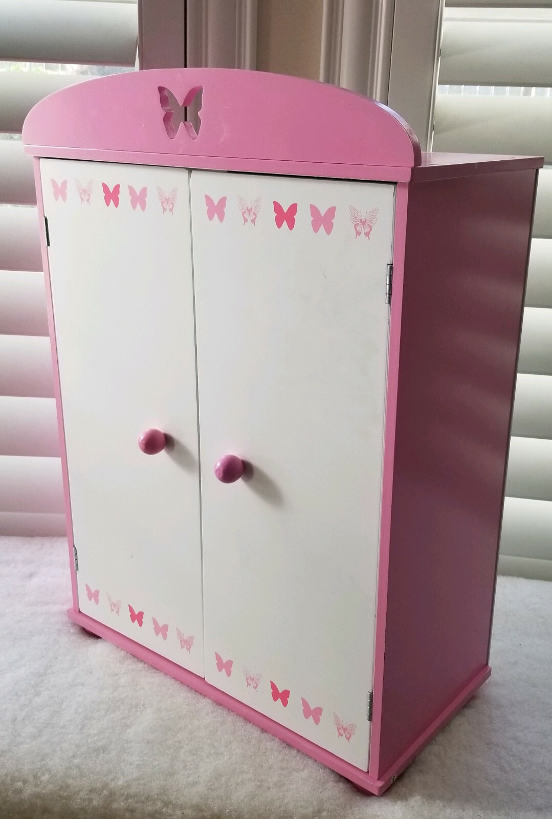 Emily Rose Pink 18 Inch Doll Closet/Wardrobe/5 Hangers- Local Pickup Offered-