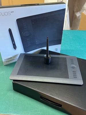 Wacom Intuos Pro Medium Grafiktablett - Schwarz (PTH-660-S)