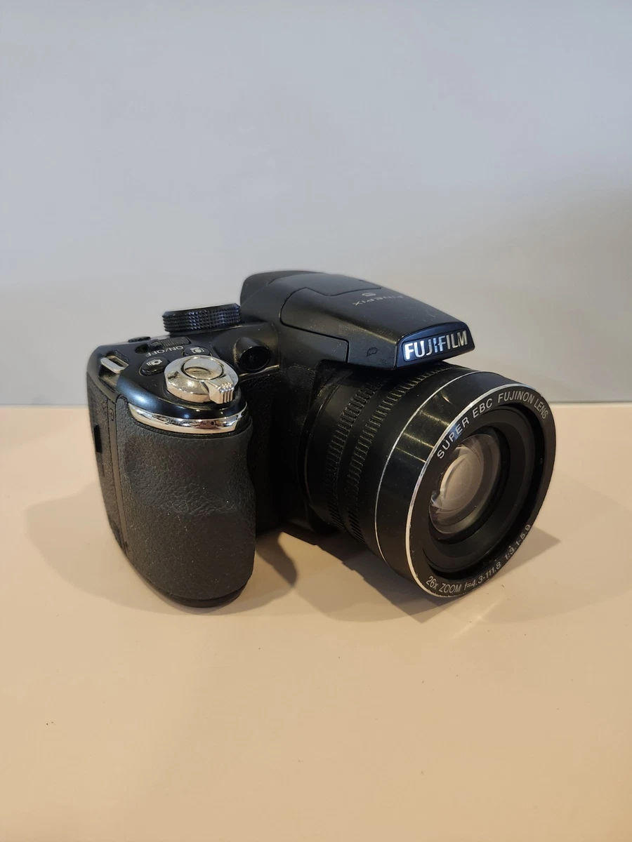 Fujifilm FinePix S Series 20-29.9x Optical Zoom Bridge Digital