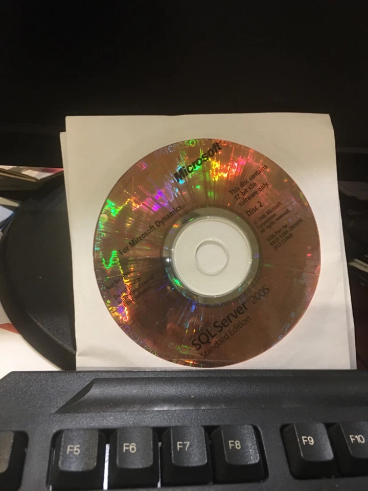 Microsoft Windows  SQL Server 2005 Standard Edition for Microsoft Dynamics 32bit - Image 3 of 3