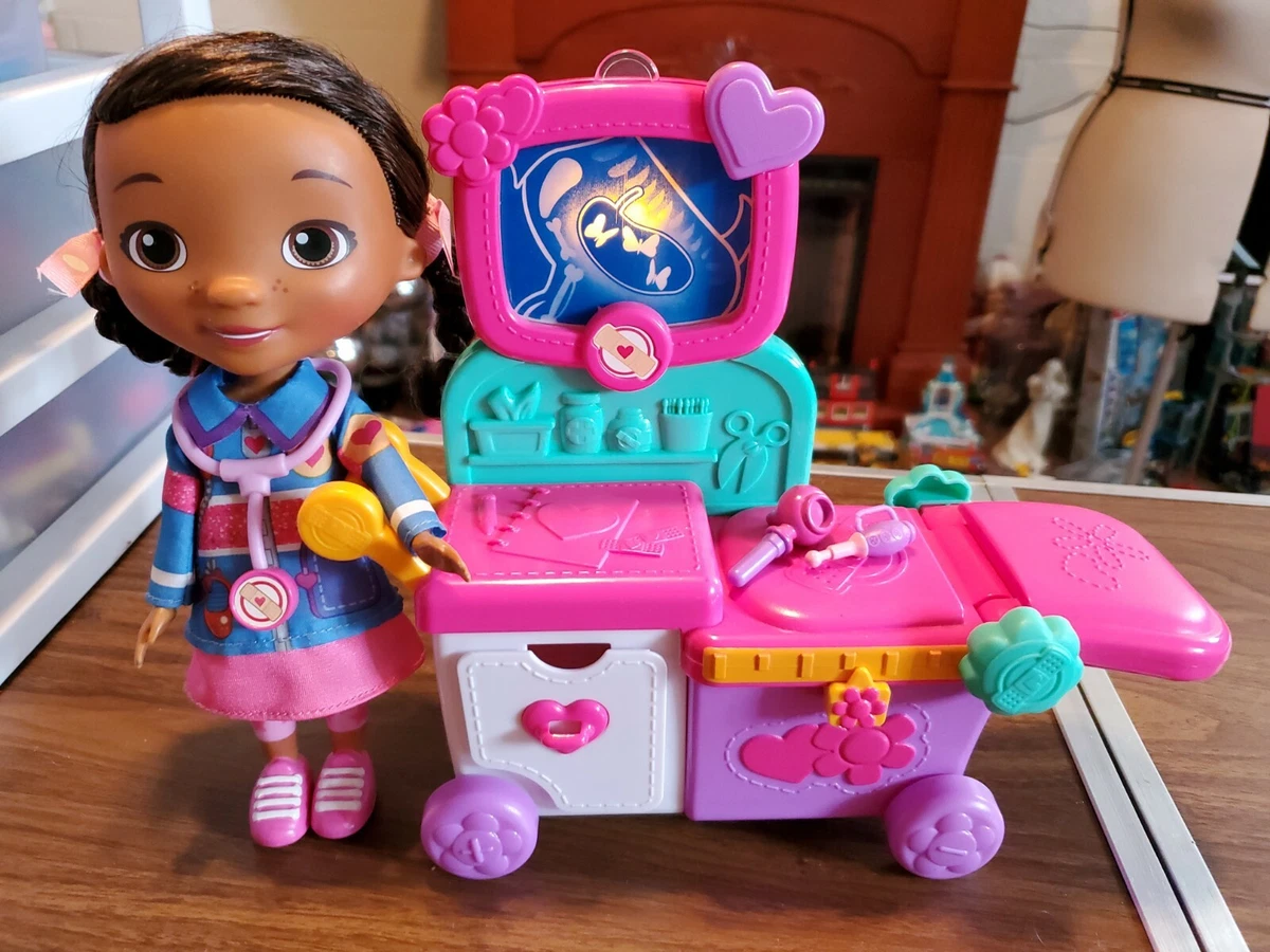 Doc mcstuffins 2024 vet cart