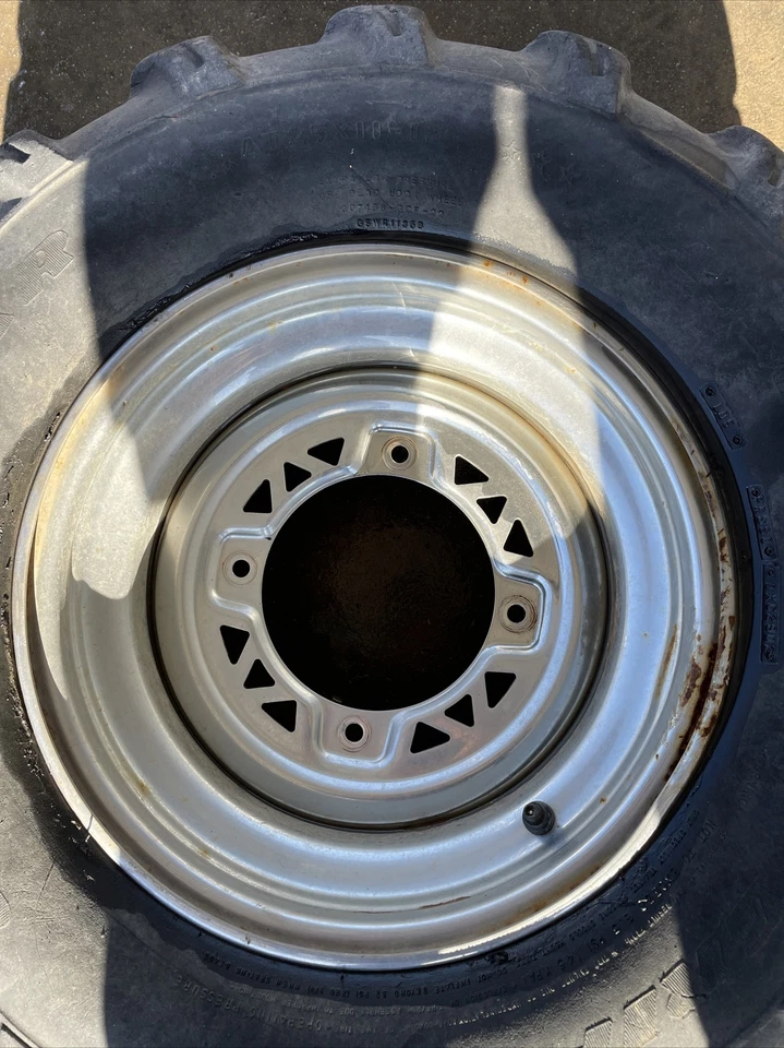 Neumático Goodyear AT25x11-12 agarre cuero crudo Foto 3 de 4