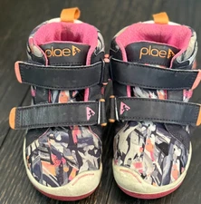 Plae girls high tops waterproof navy and pink size 8