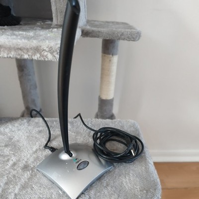 Logitech USB Tischmikrofon, kabelgebunden, Kippschwenkbar, silber schwarz, gewichteter Standfuß