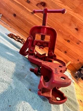 Ridgid Post Mount Pipe Vise Bench Tool Elyria OH P-Y-2 1/2"