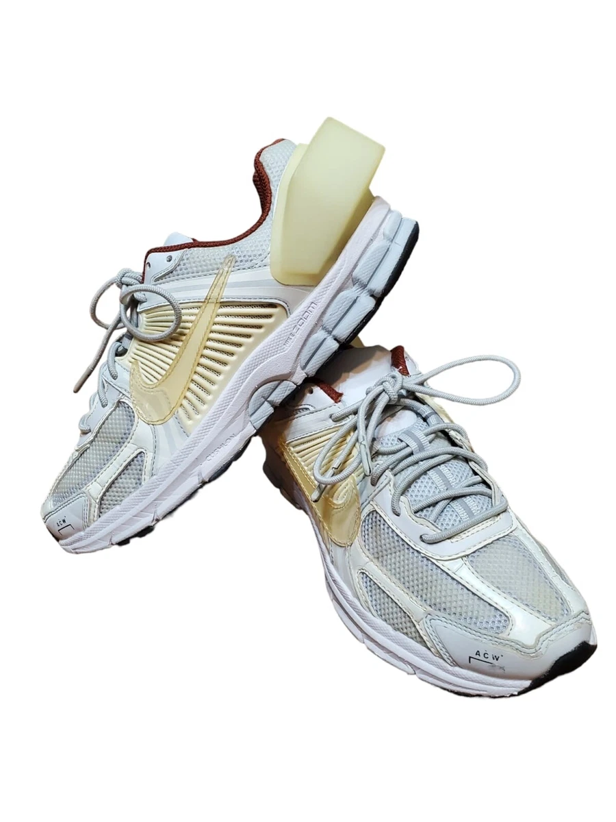 Verzwakken Frustratie schetsen Nike Zoom ACW Vomero 5 Sneakers Womens Size US 7 White A Cold Wall AT3152-100 | eBay Verzwakken Frustratie schetsen Nike Zoom ACW Vomero 5 Sneakers Womens Size US 7 White A Cold Wall AT3152-100 | eBay