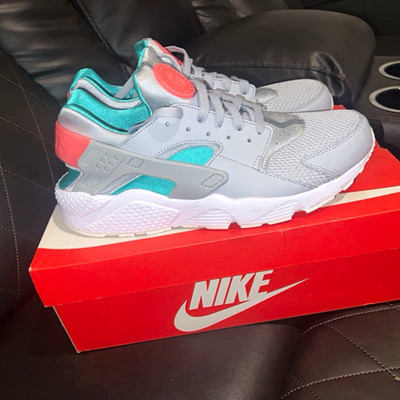 Nike Air Huarache South Beach Wolf Grey/Sunset Pulse 2018 318429-053