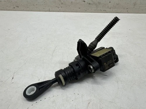 Clutch slave cylinder