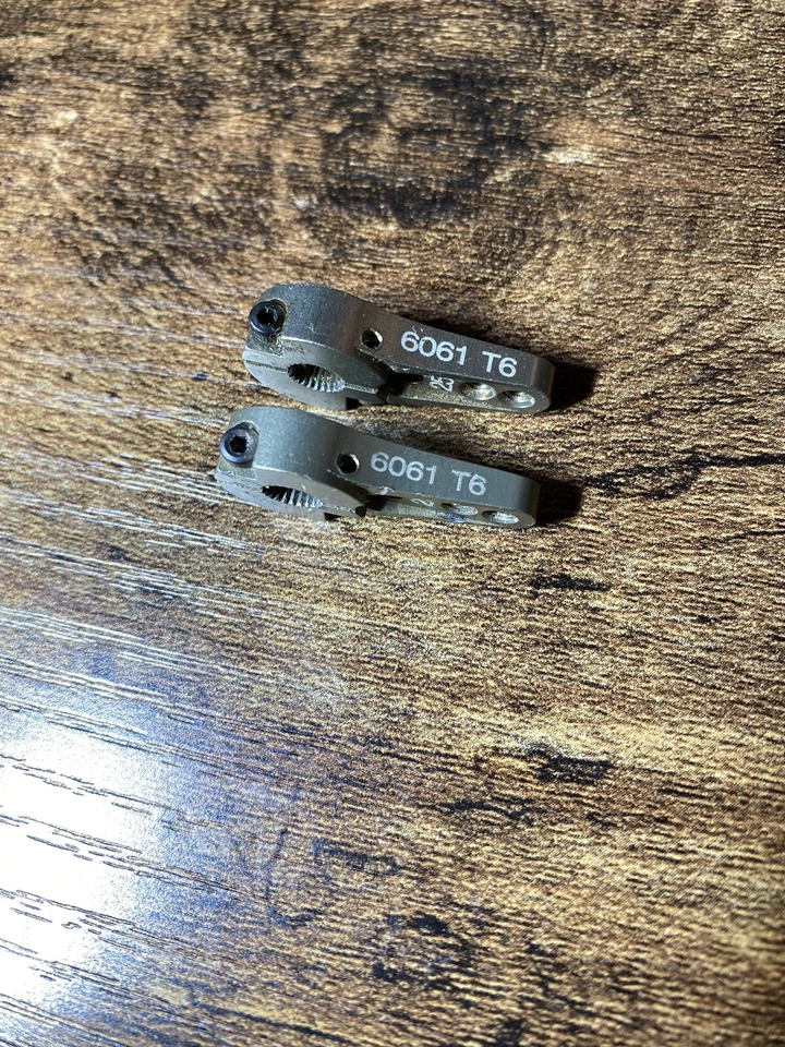 Axial Racing 23T & 25T Aluminum Servo Horn(s) - Image 2 of 3