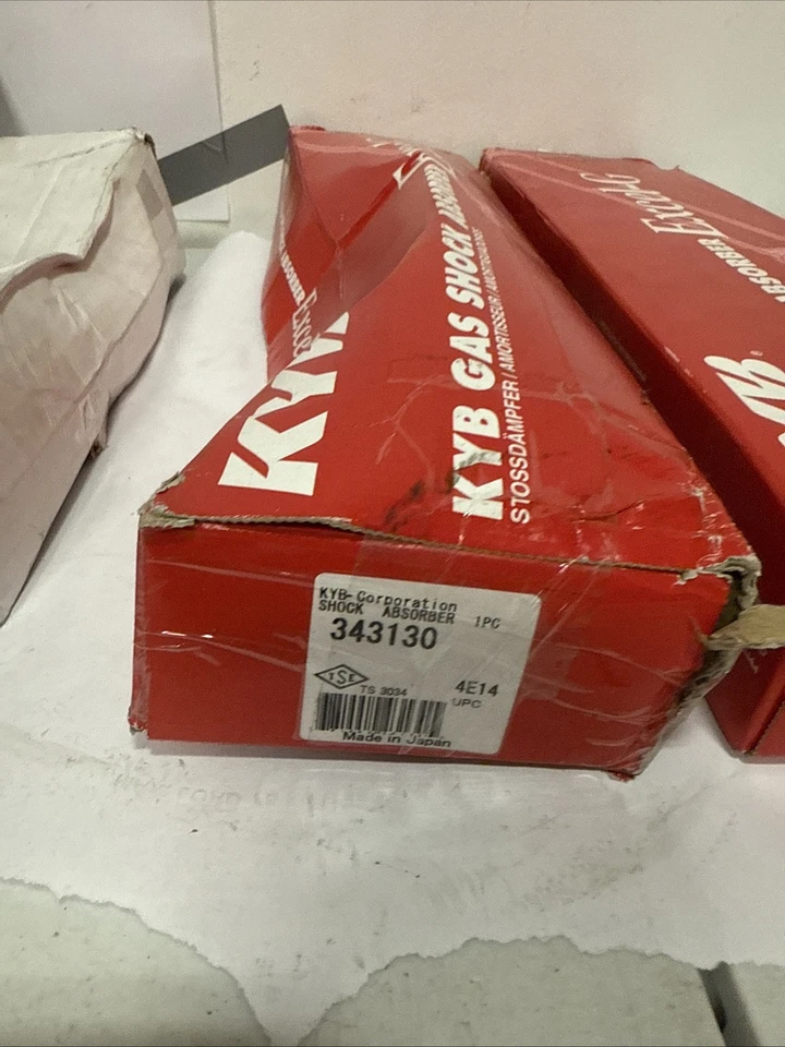 (QTY 2) KYB Excel-G Rear Gas Shock 343130 For AMC Gremlin 1970, AMC Hornet 1970 - Image 2 of 3