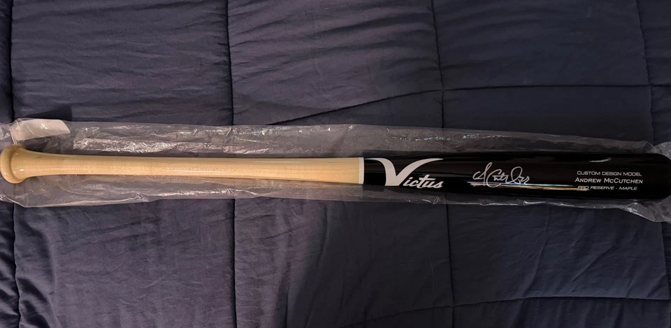 Murciélago Modelo Jugador Victus Firmado por Andrew McCutchen 🔥 Fanáticos de Piratas Foto 4 de 4