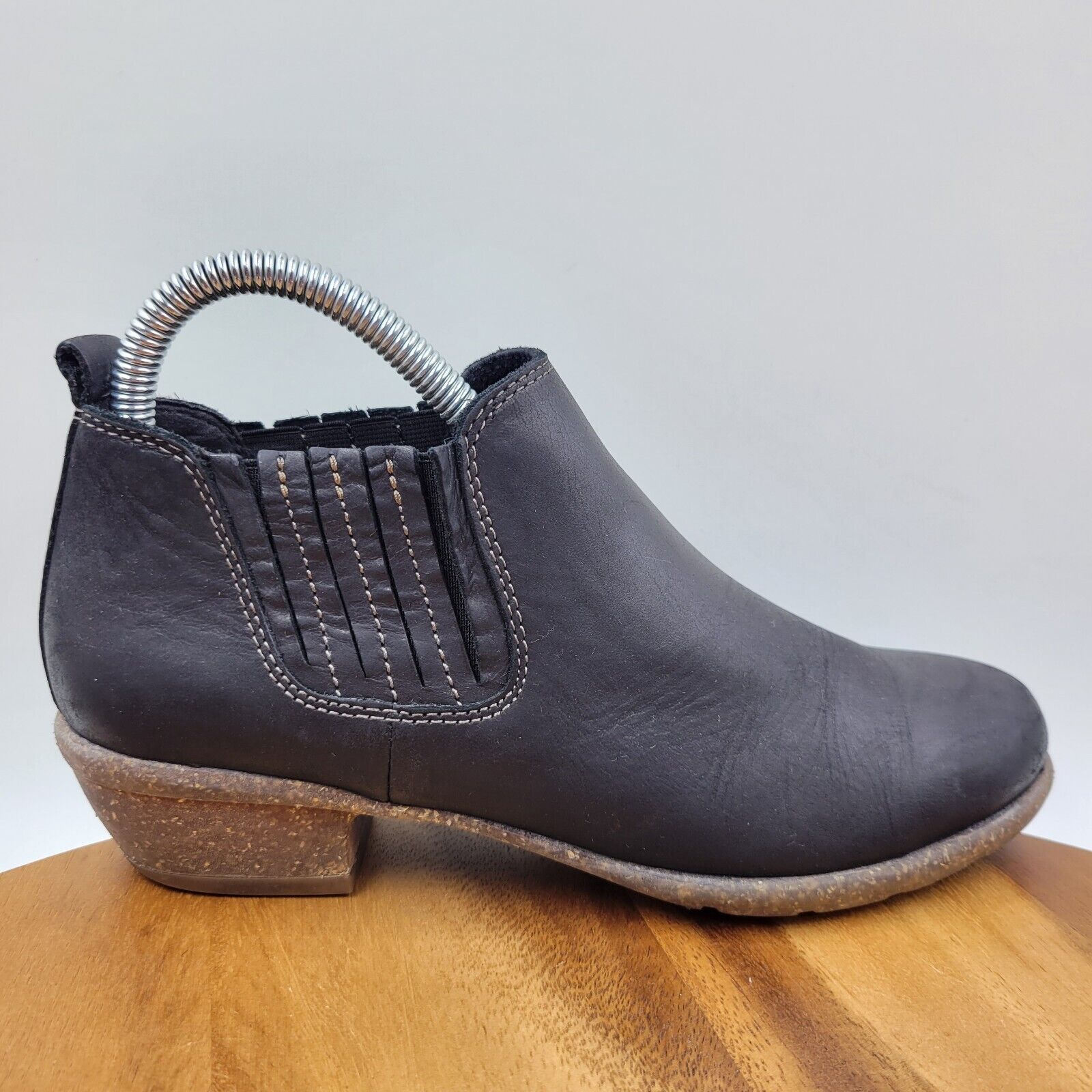 Clarks Wilrose Jade Chelsea Ankle Boots Women&#039;s 6.5M Black Leather Heel | eBay