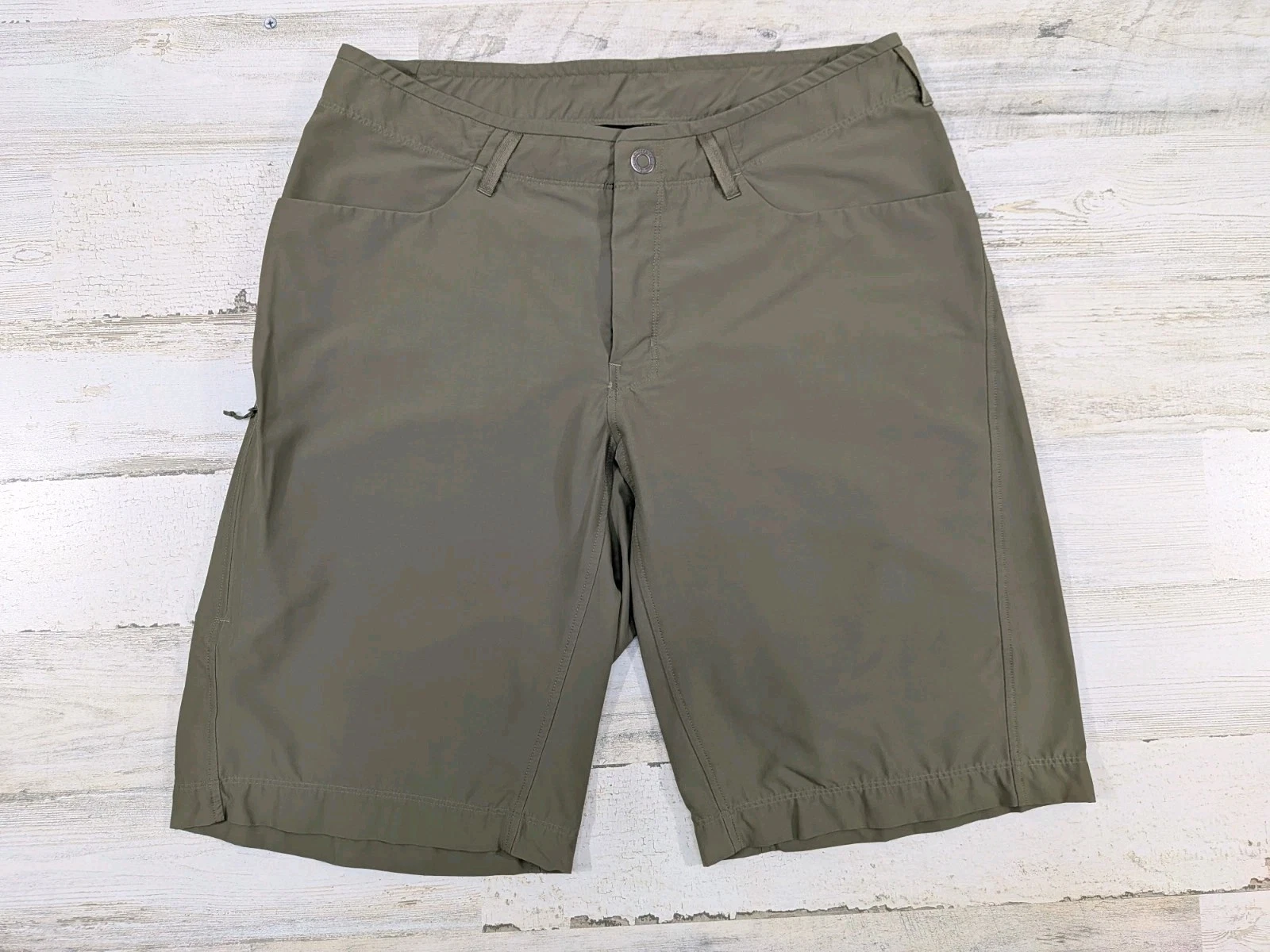 Arcteryx Shorts Mens Fits 31x11 Green Creston Lightweight (Tag 32)