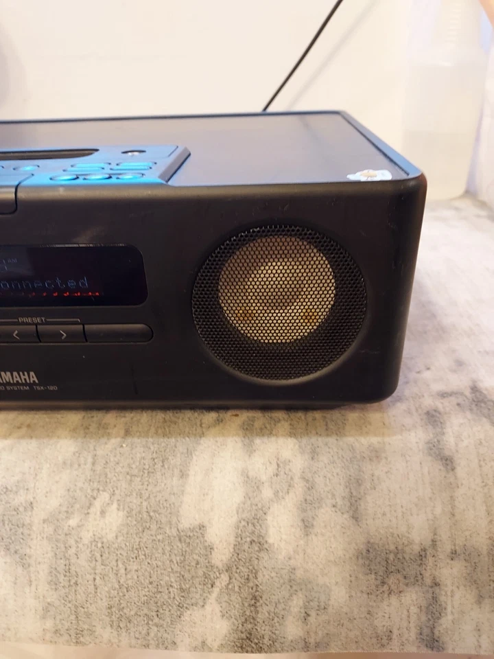 Yamaha TSX-120 Desktop Radio Audio System (Used). - Image 3 of 4