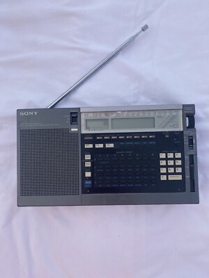 Vintage Sony ICF-2010 AM/FM/LW/SW/AIR PLL Synthesizer Receiver Made in Japan
