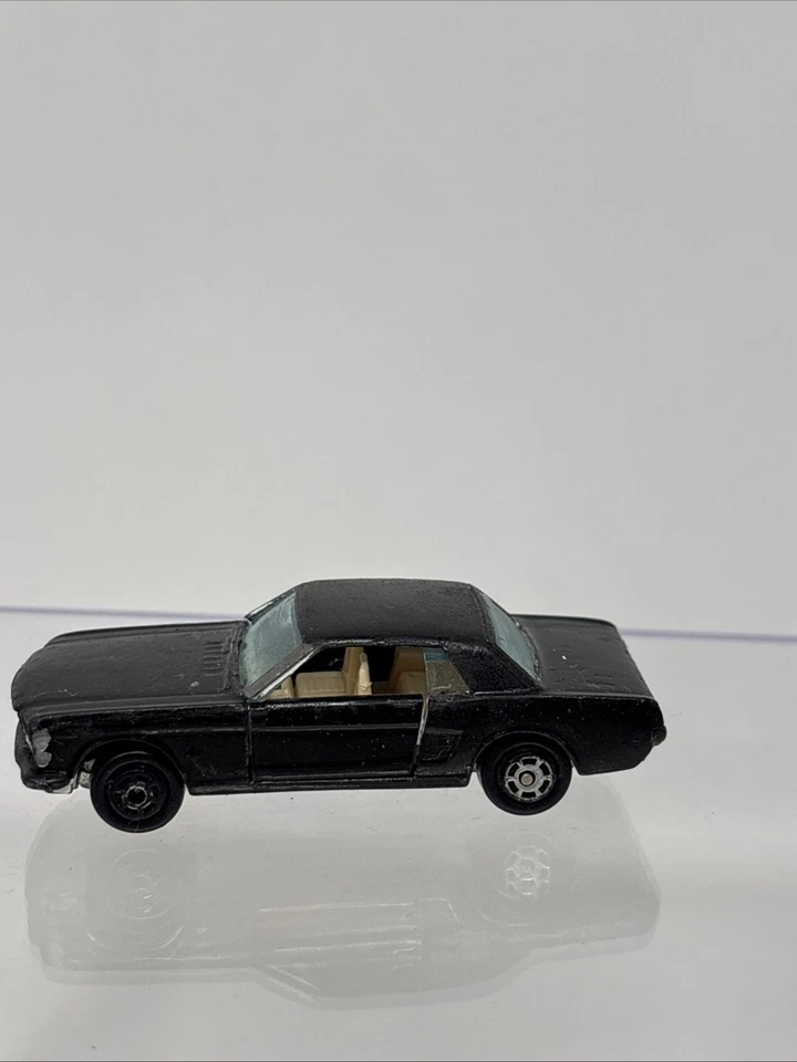 Vintage 1970's Yatming 1073 Diecast Painted 66 Ford Mustang For Restoration HK - Image 3 of 4