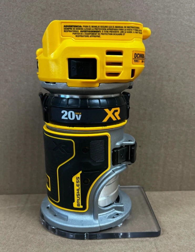 [Caja abierta] (DCW600B) Router compacto inalámbrico DeWalt 20V Max XR (solo herramienta) Foto 3 de 3