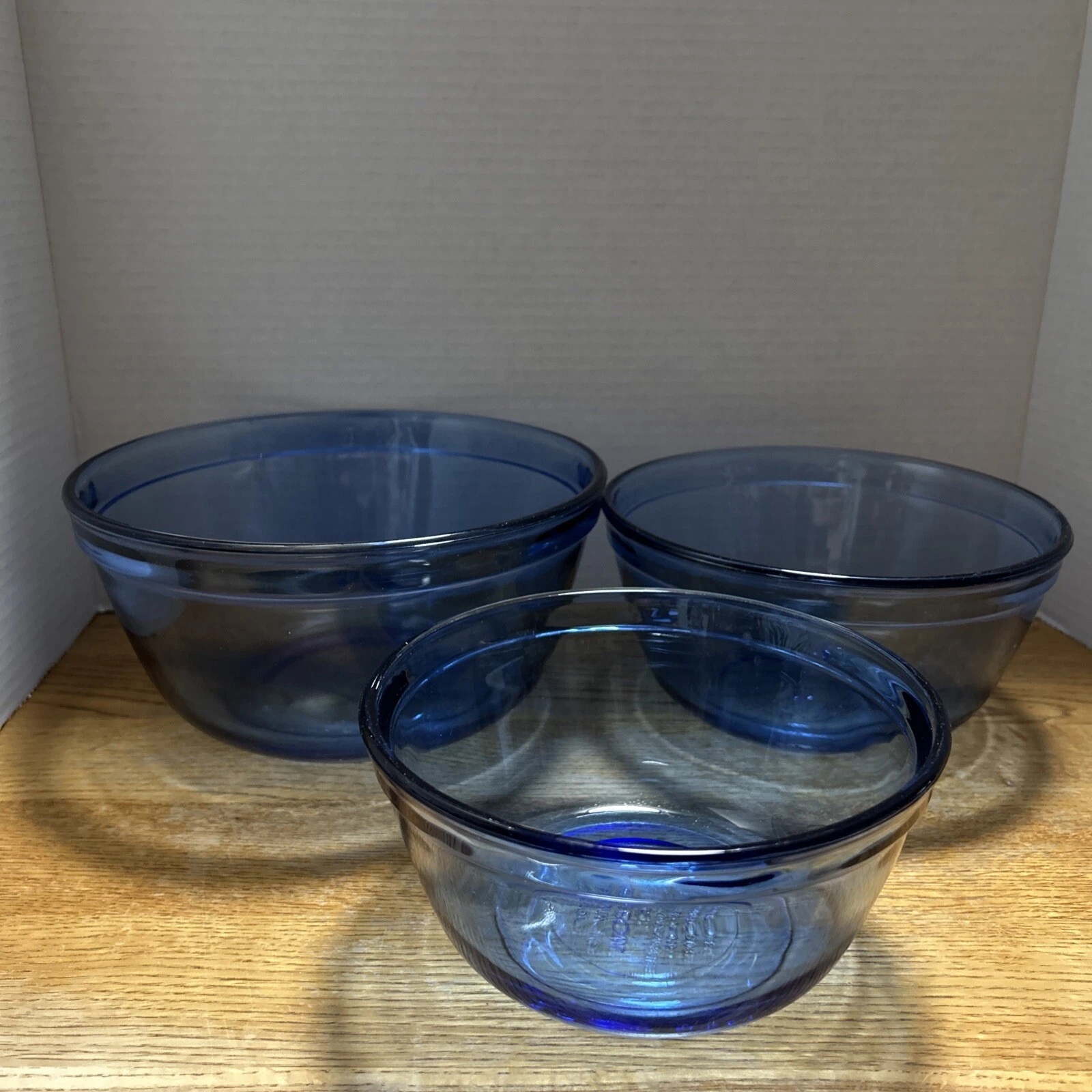 3 Anchor Blue Mixing Bowls 1qt, 1.5qt, 2.5qt Stackable Oven & Microwave Safe