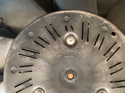 2014-2018 BMW i8 fan 862611403 small crack - Picture 10 of 12