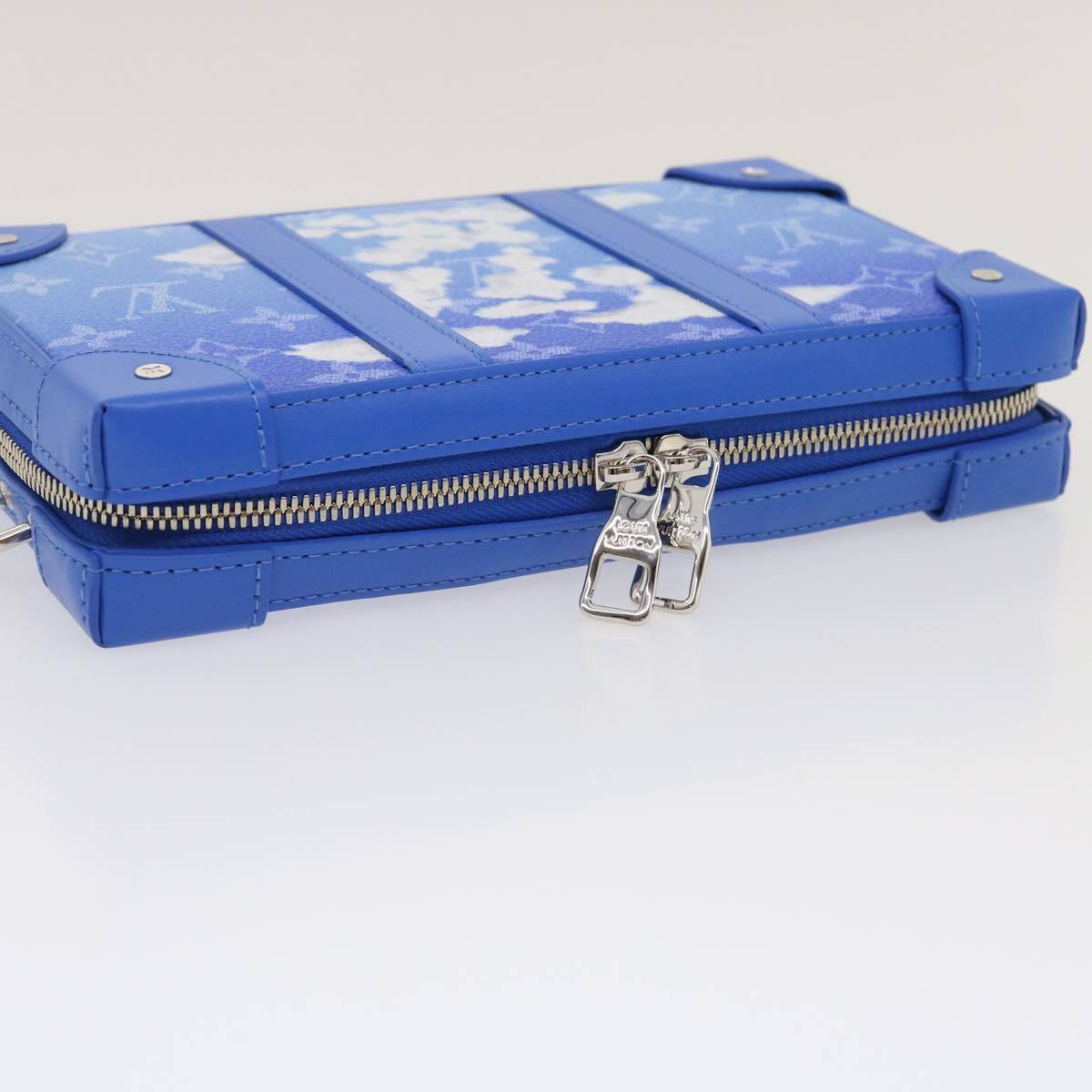 LOUIS VUITTON Monogram Clouds Soft Trunk Necklace Pouch Blue M45440 auth  43556a White ref.950688 - Joli Closet