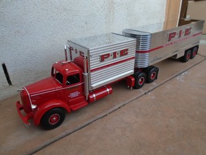 smith miller pie truck