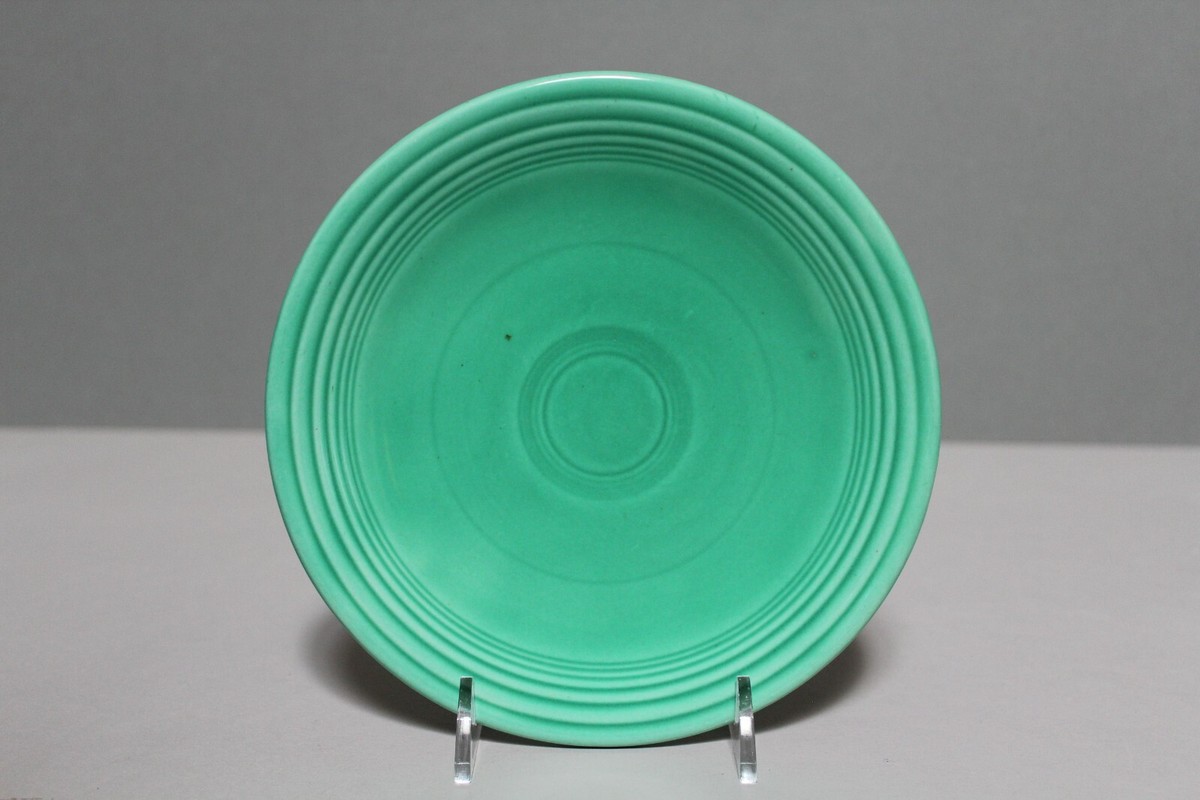 One (1) Vintage Fiesta Fiestaware 6 One (1) Vintage Fiesta Fiestaware 6