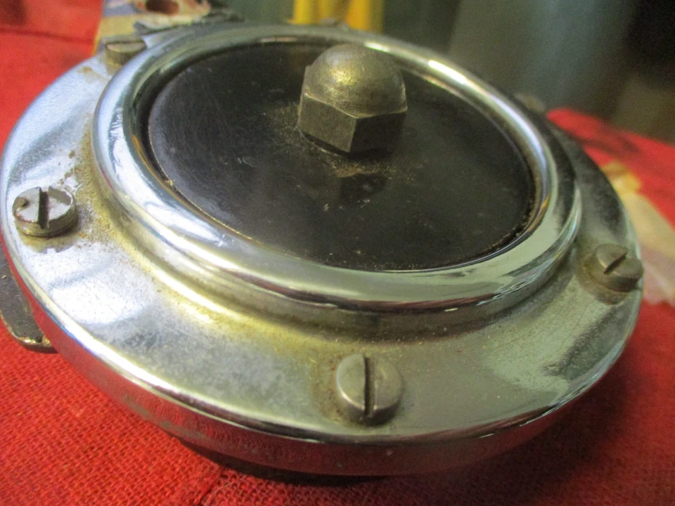 Vincent HRD Wipac 12V 喇叭和底座零件 Shadow Rapide 彗星 112325V — 第 2/4 张图片