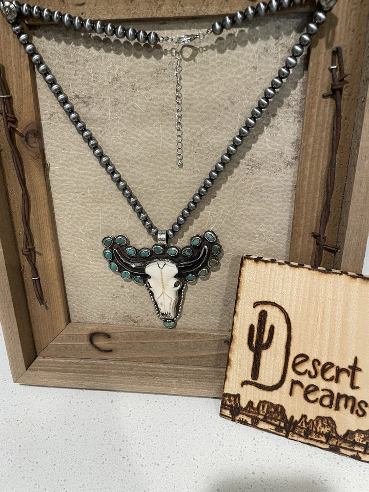Colgante Calavera Longhorn Grande Tallada en Plata Tibetana con Turquesa Foto 4 de 4