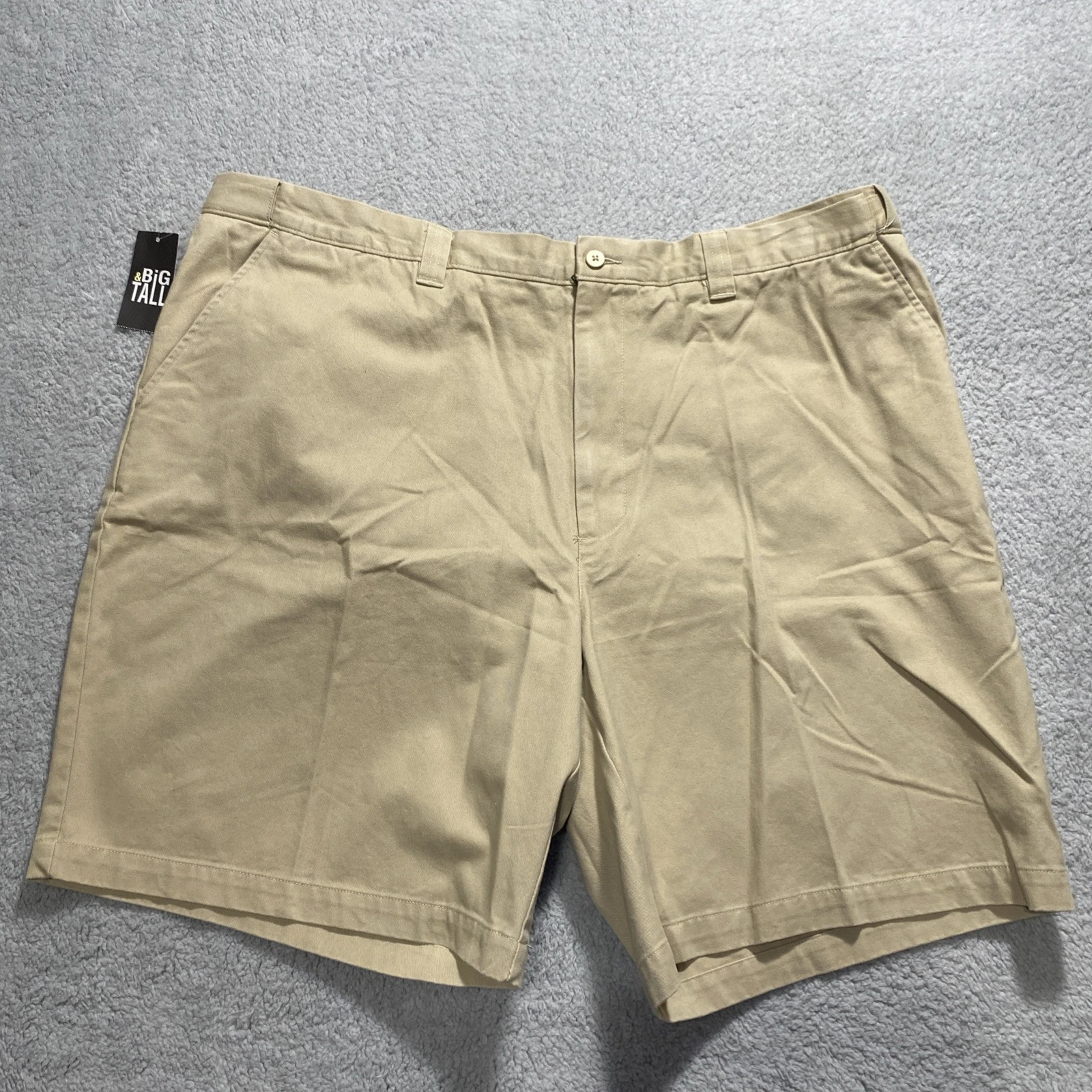 NWT IZOD O-4 Chino Shorts 46 Waist Plain Front